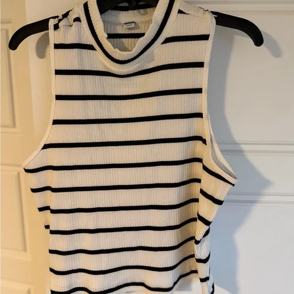 Old Navy Black and White Striped Ribbed Tank - Picture 1 of 3